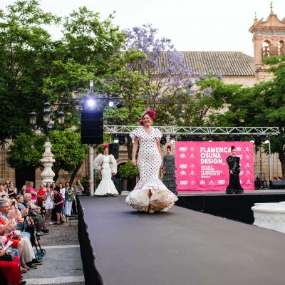 Desfile Universi 129